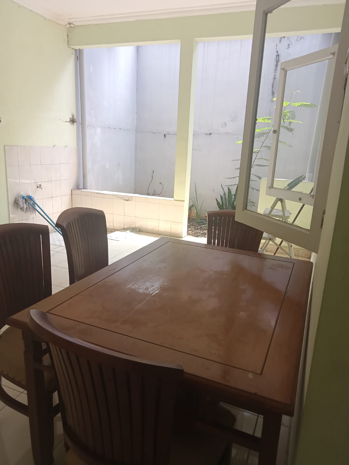 Rumah Disewakan di Cluster Fresno Deltamas